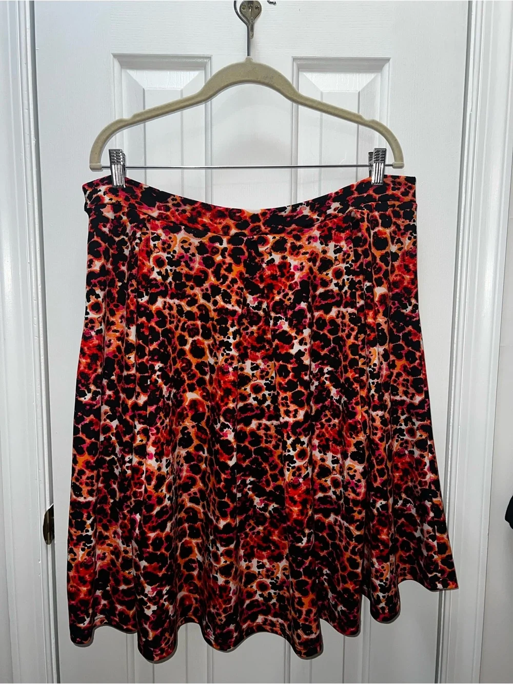Ashley Stewart Animal Print Pleated Skirt Sz 16